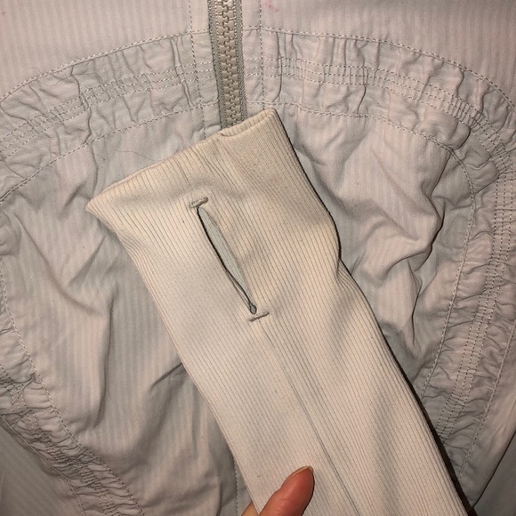 Lululemon 4 Reversible Hoodie - Picture 4 of 8